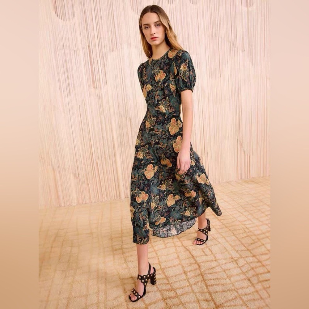 Ulla Johnson
ULLA JOHNSON Ines floral-print silk crepe de chine midi dress US 4